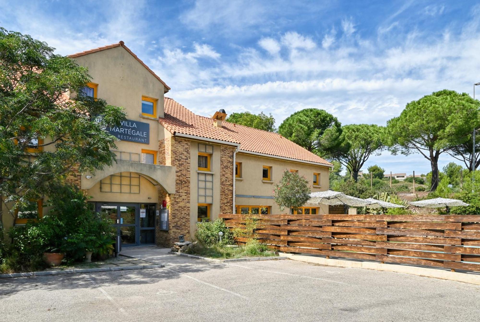 Villa Martegale Hotel Restaurant มาร์ติกส์ ภายนอก รูปภาพ