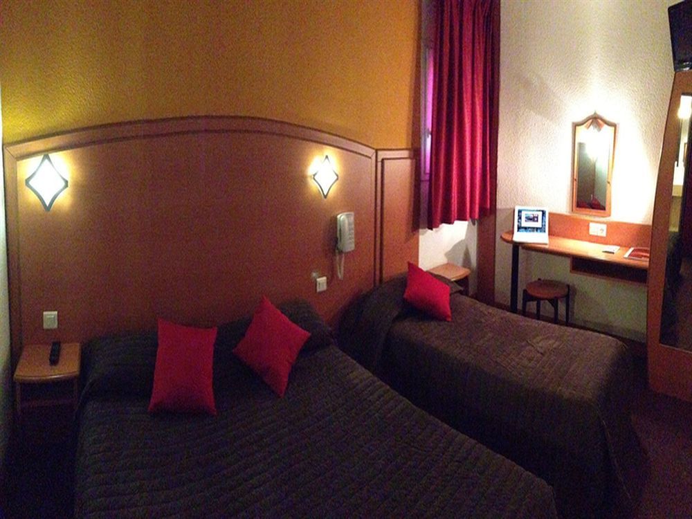 Villa Martegale Hotel Restaurant มาร์ติกส์ ภายนอก รูปภาพ